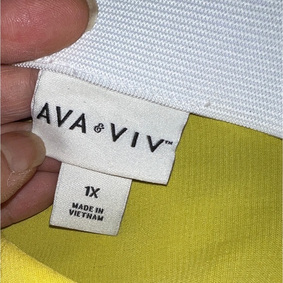 ☀️ NWT! Yellow Skirt - Picture 3 of 3